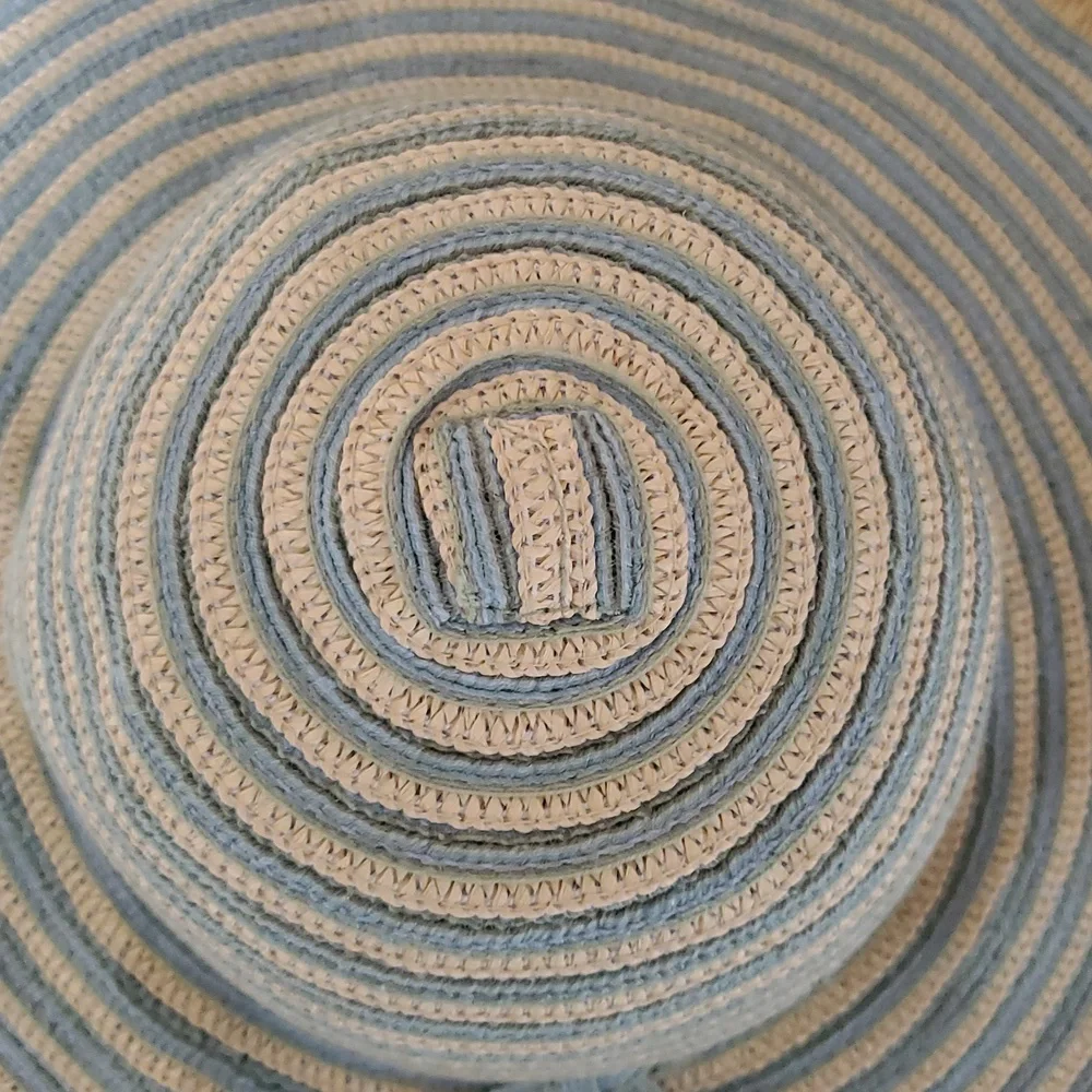 Blue and Tan Straw Wide-Brimmed Sun Beach Hat